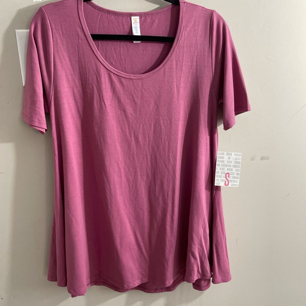 Lularoe Perfect tee size SMALL